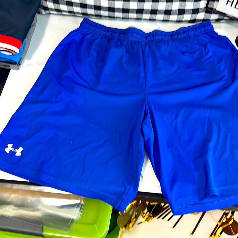 Men’s Cobalt Royal Blue Under Armour Athletic Shorts. Size XL Good condition
